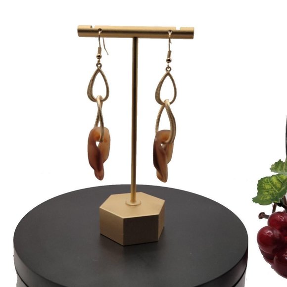 Women Chain Link Dangle Pierced Earrings Brown Marble Pattern Shiny Gold Plating - Picture 1 of 4
